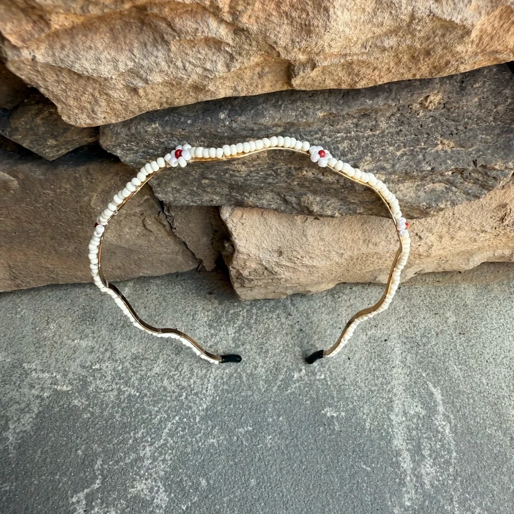 New🌟Anthropologie-Beaded Headband with Flower Accents